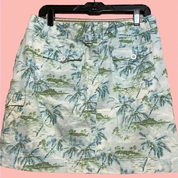 🌴 Adorable L.L. Bean skirt 🌴
BIN #5 - Picture 2 of 3